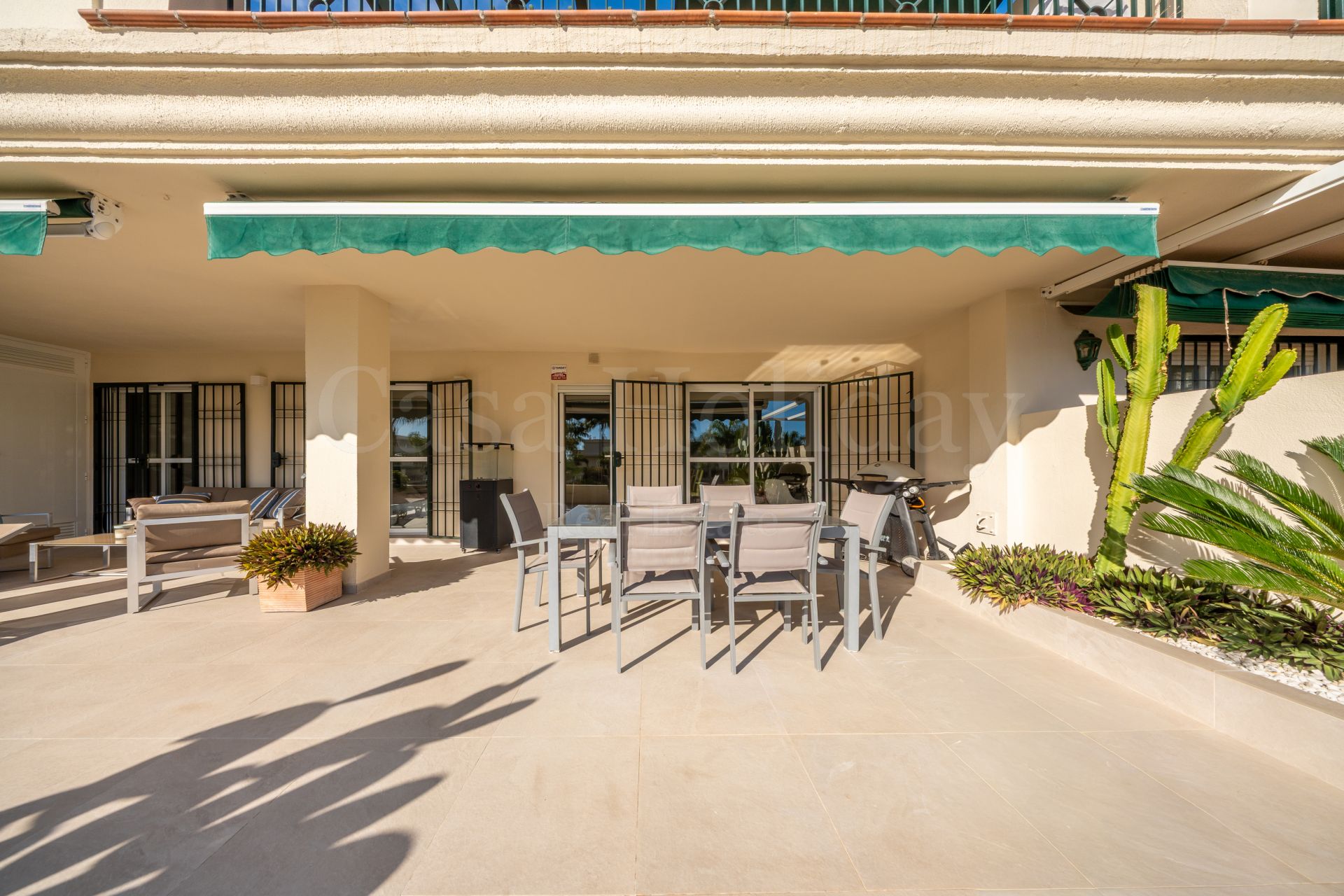 Apartamento Planta Baja en Lorcrimar, Marbella