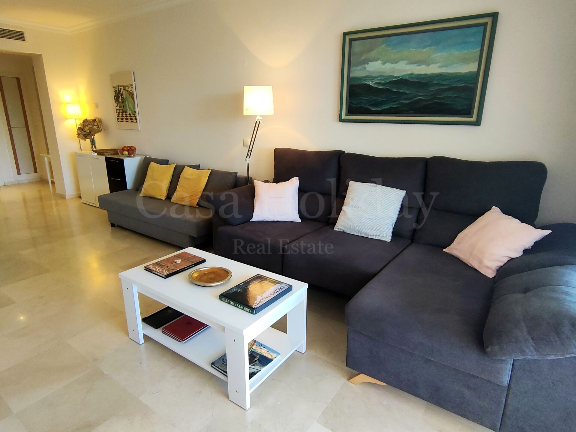 Apartamento en Altos de La Quinta, Benahavis
