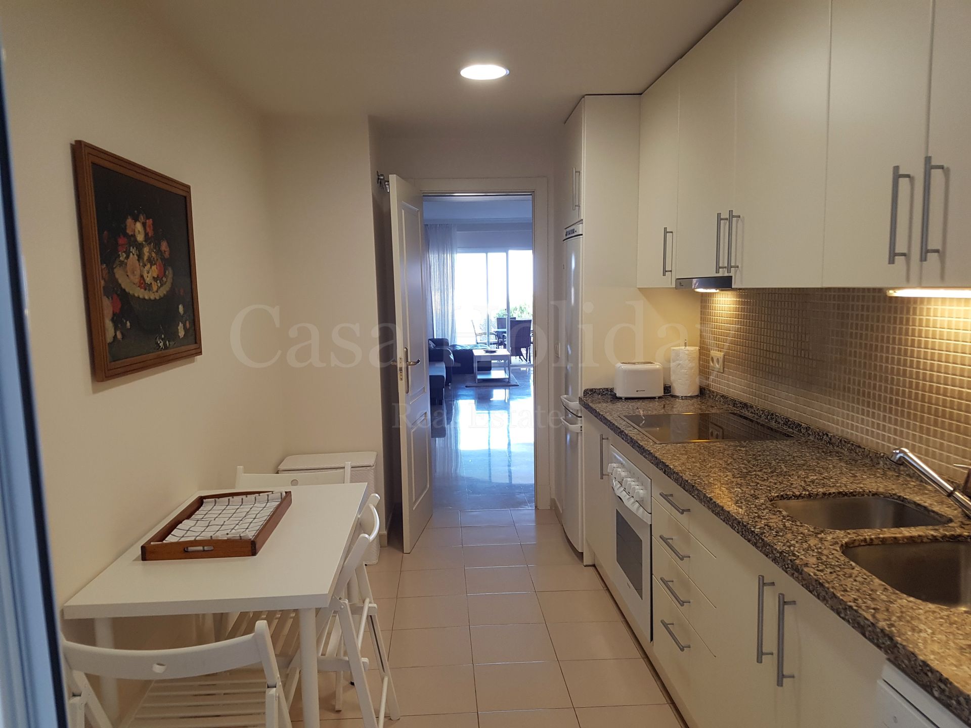 Apartamento en Altos de La Quinta, Benahavis