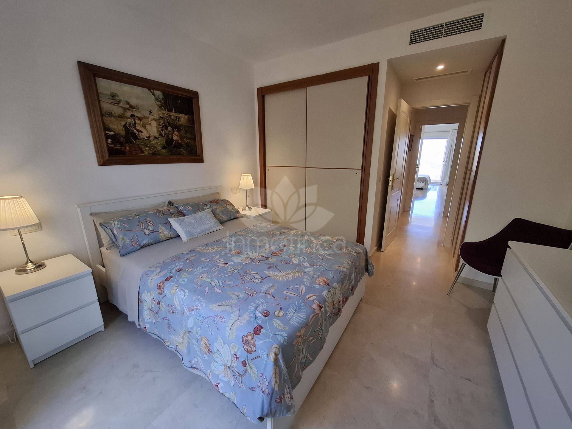 Apartment in Altos de La Quinta, Benahavis