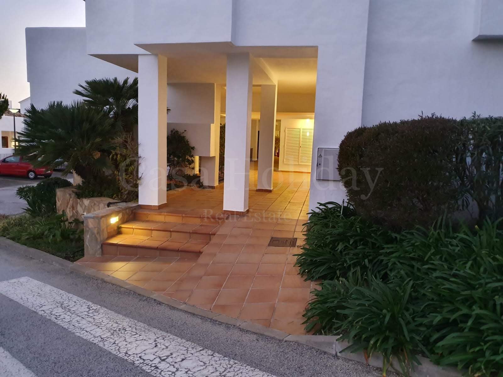 Apartamento en Altos de La Quinta, Benahavis