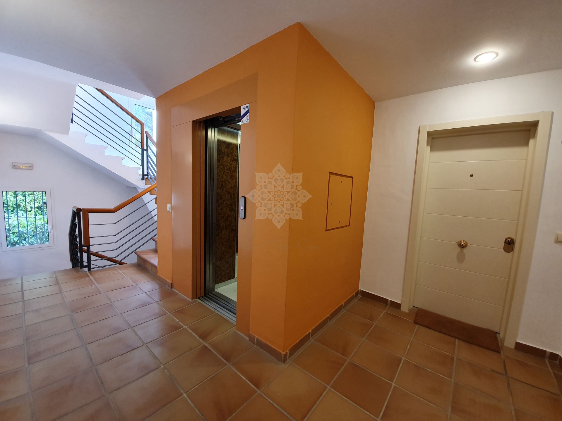 Apartamento en Altos de La Quinta, Benahavis