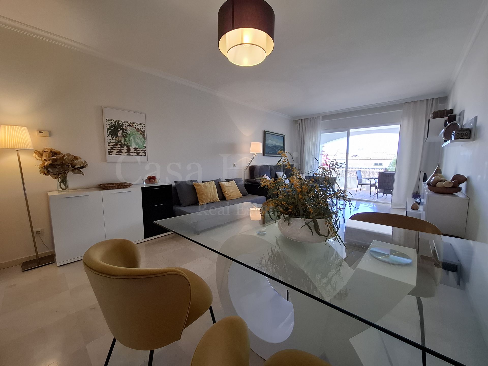 Apartamento en Altos de La Quinta, Benahavis