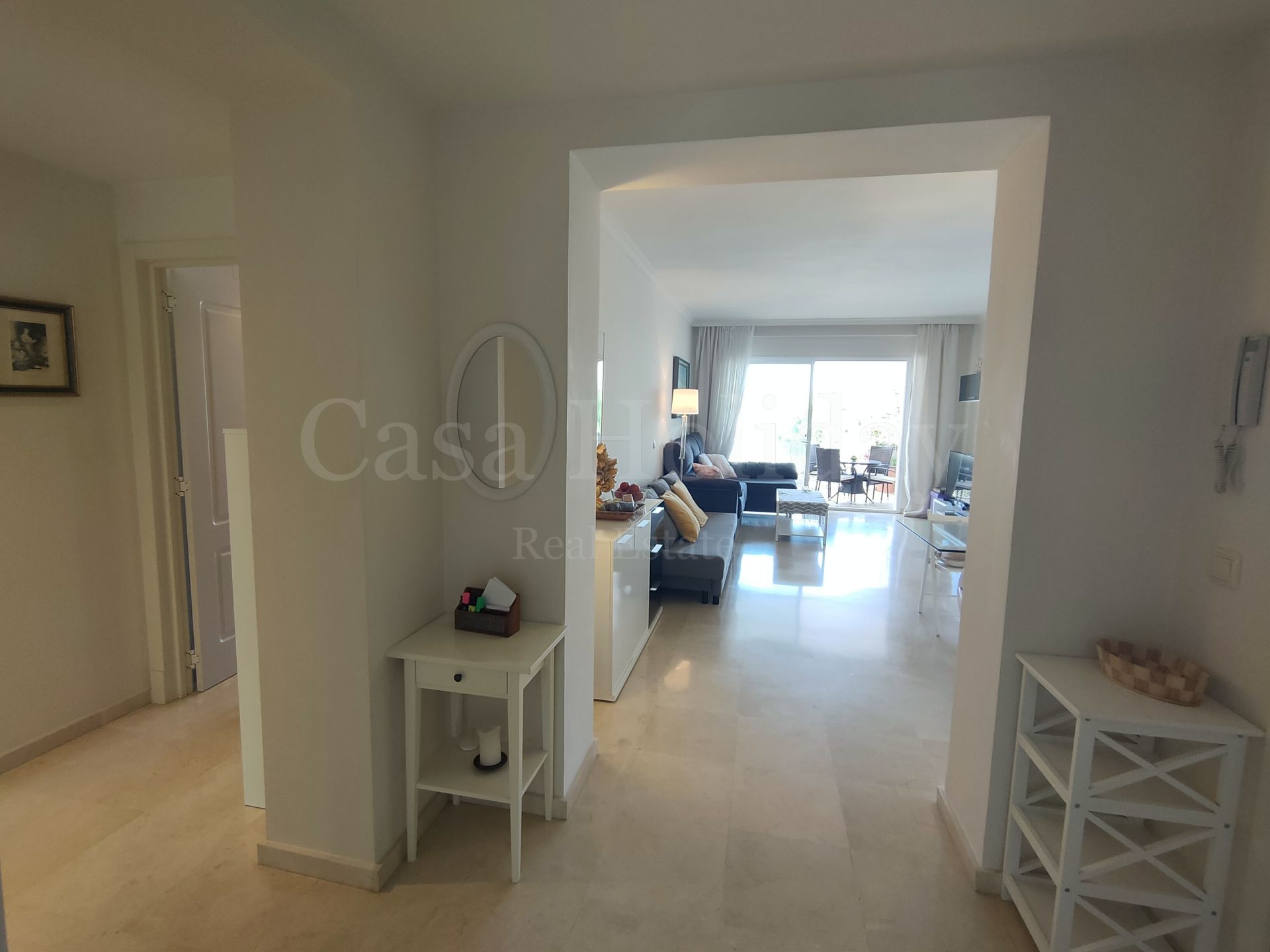 Apartamento en Altos de La Quinta, Benahavis