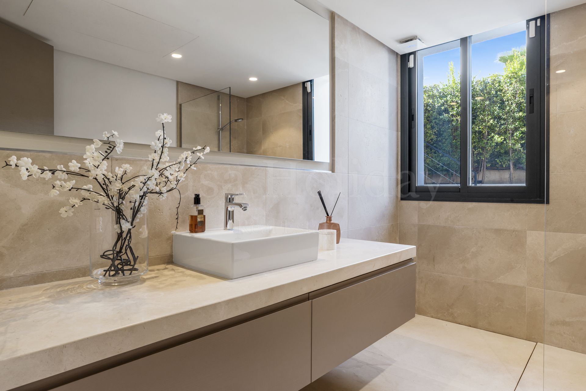 Villa en Los Olivos, Marbella