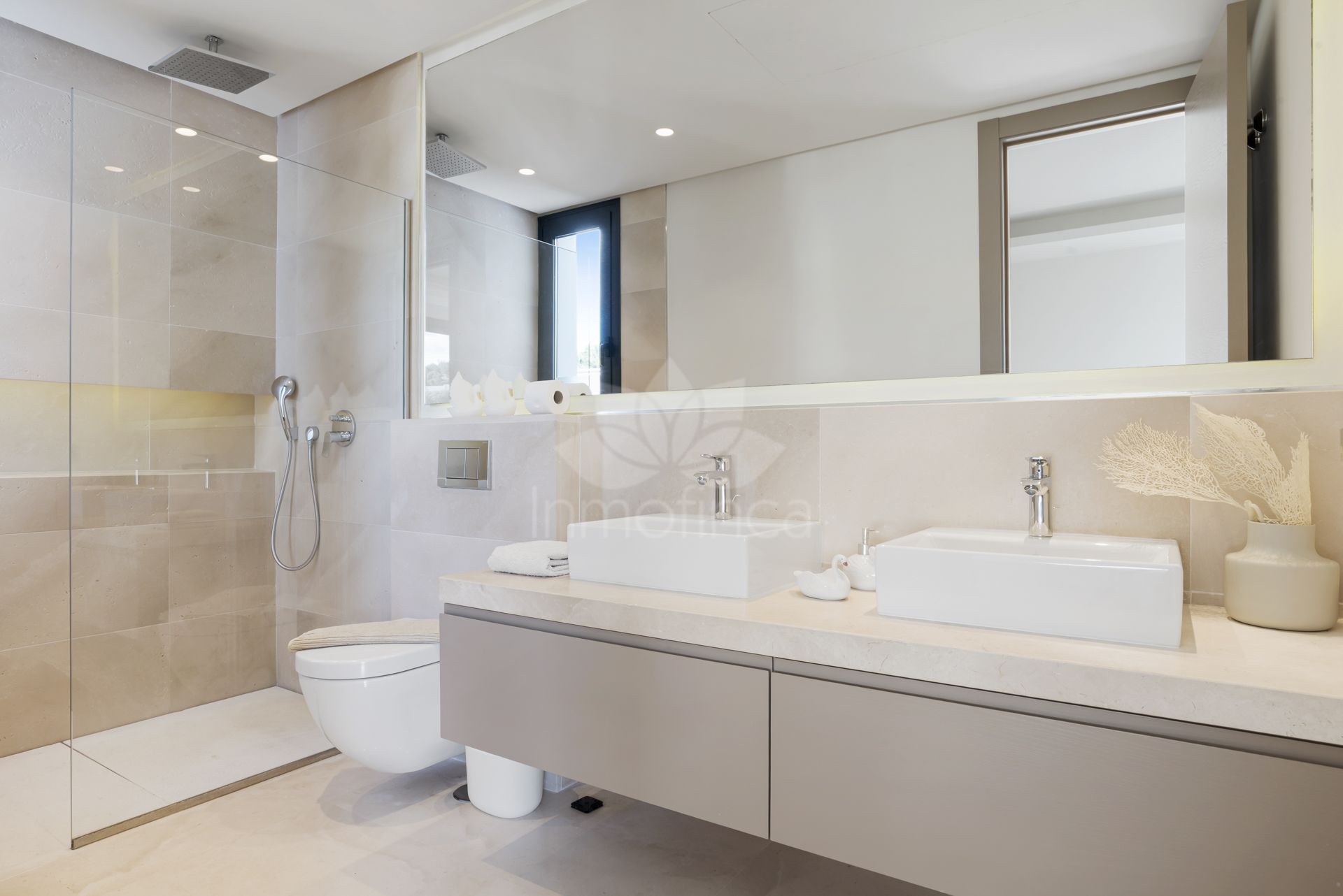 Villa in Los Olivos, Marbella