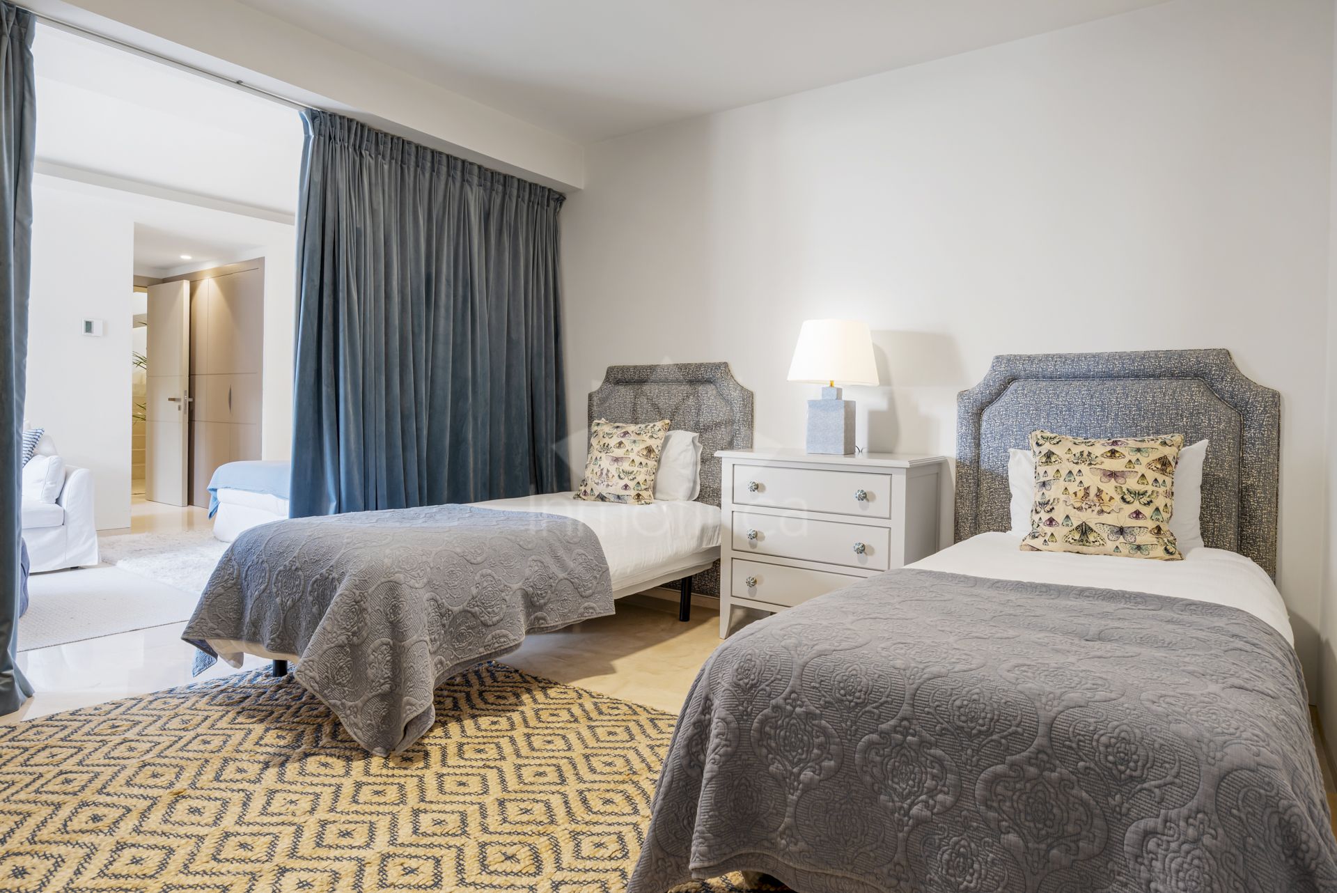 Villa in Los Olivos, Marbella