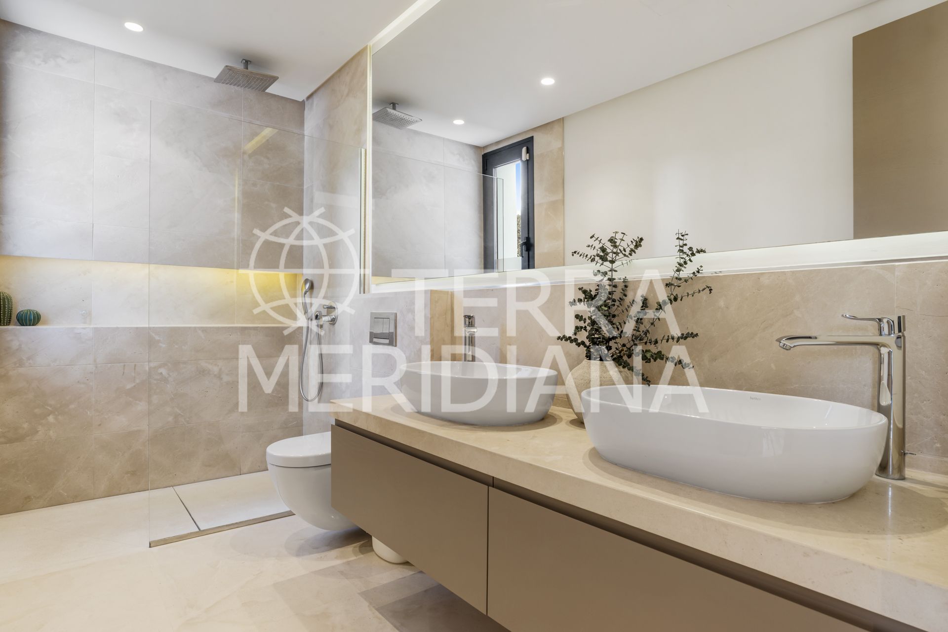 Villa in Los Olivos, Marbella