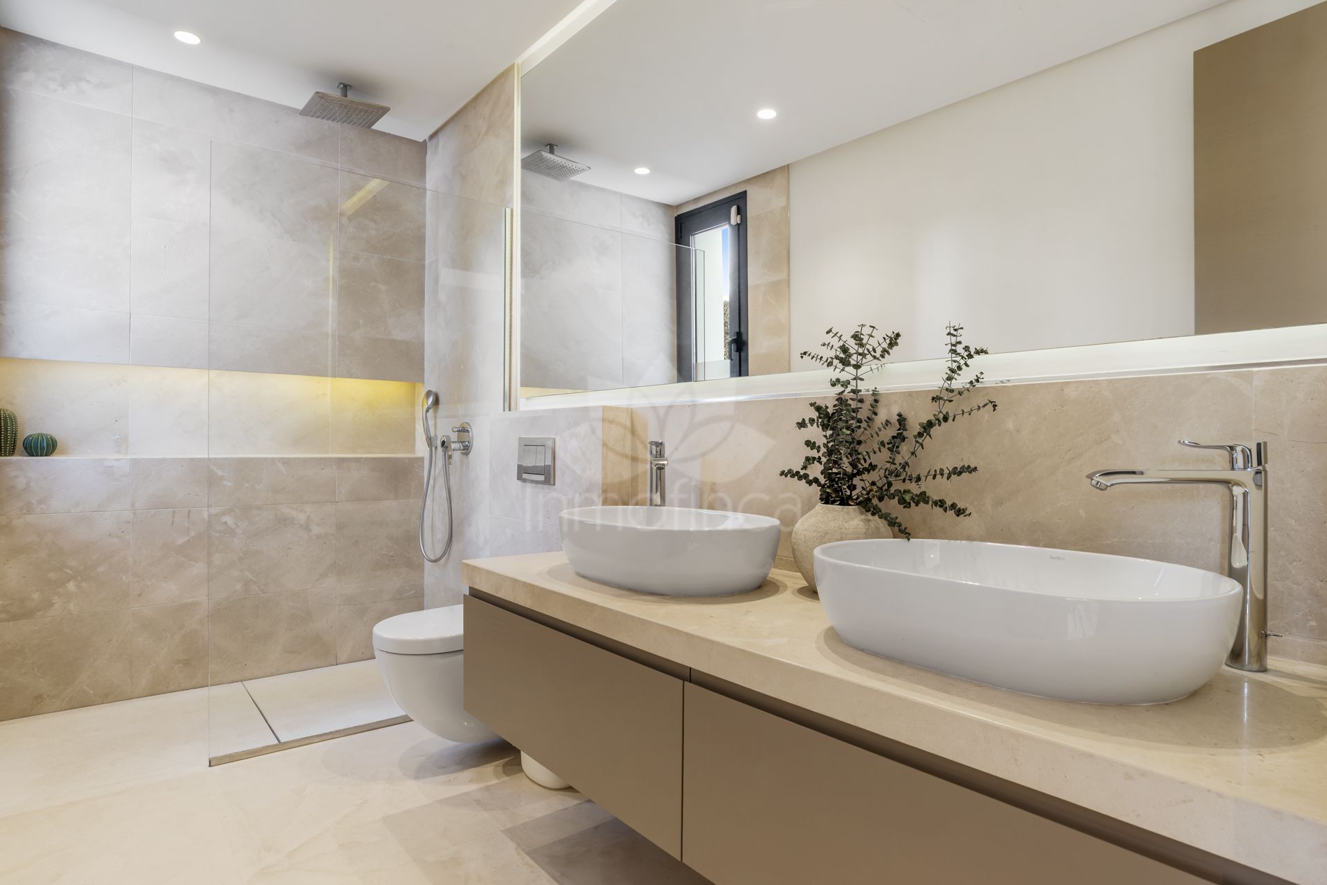 Villa in Los Olivos, Marbella