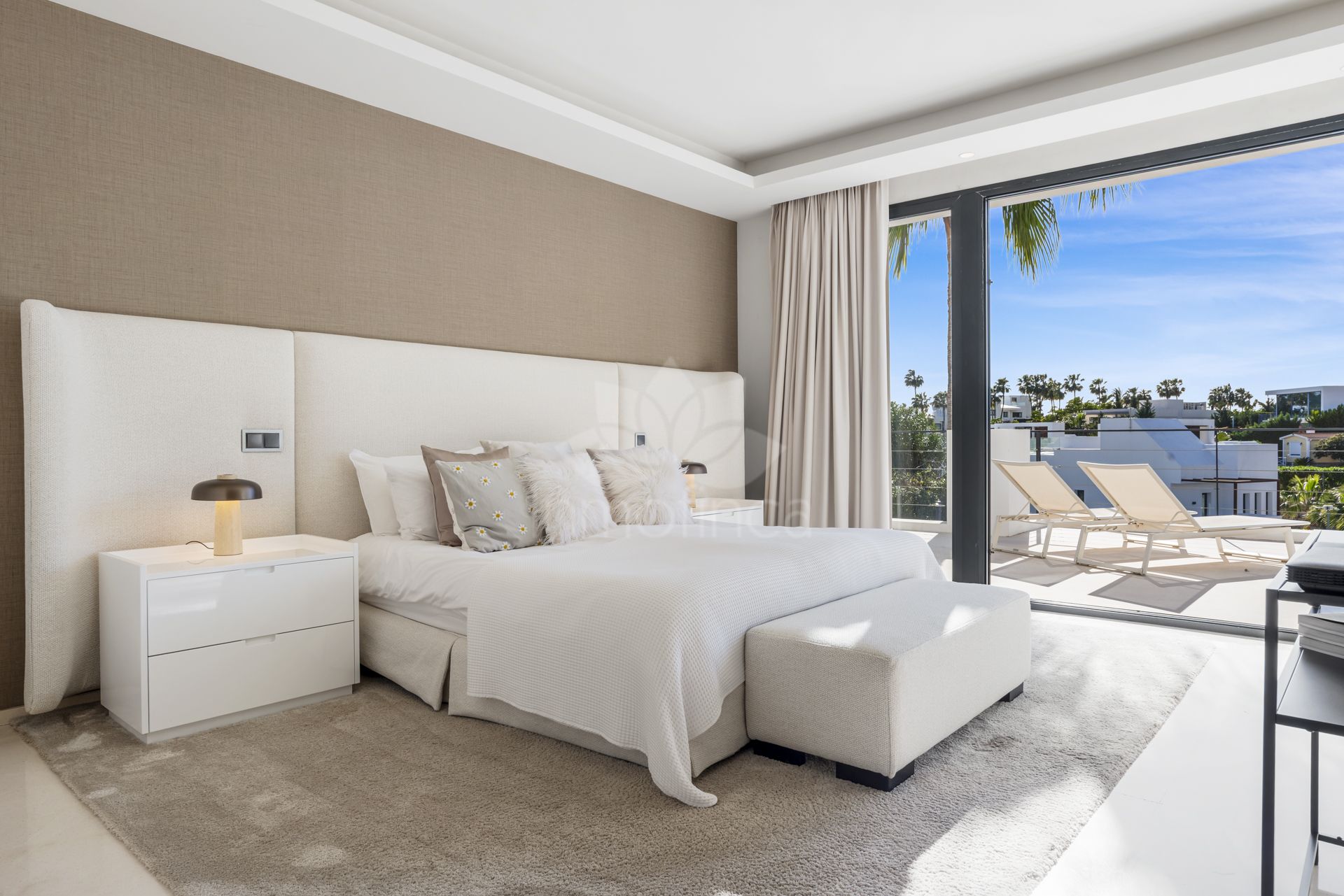 Villa in Los Olivos, Marbella