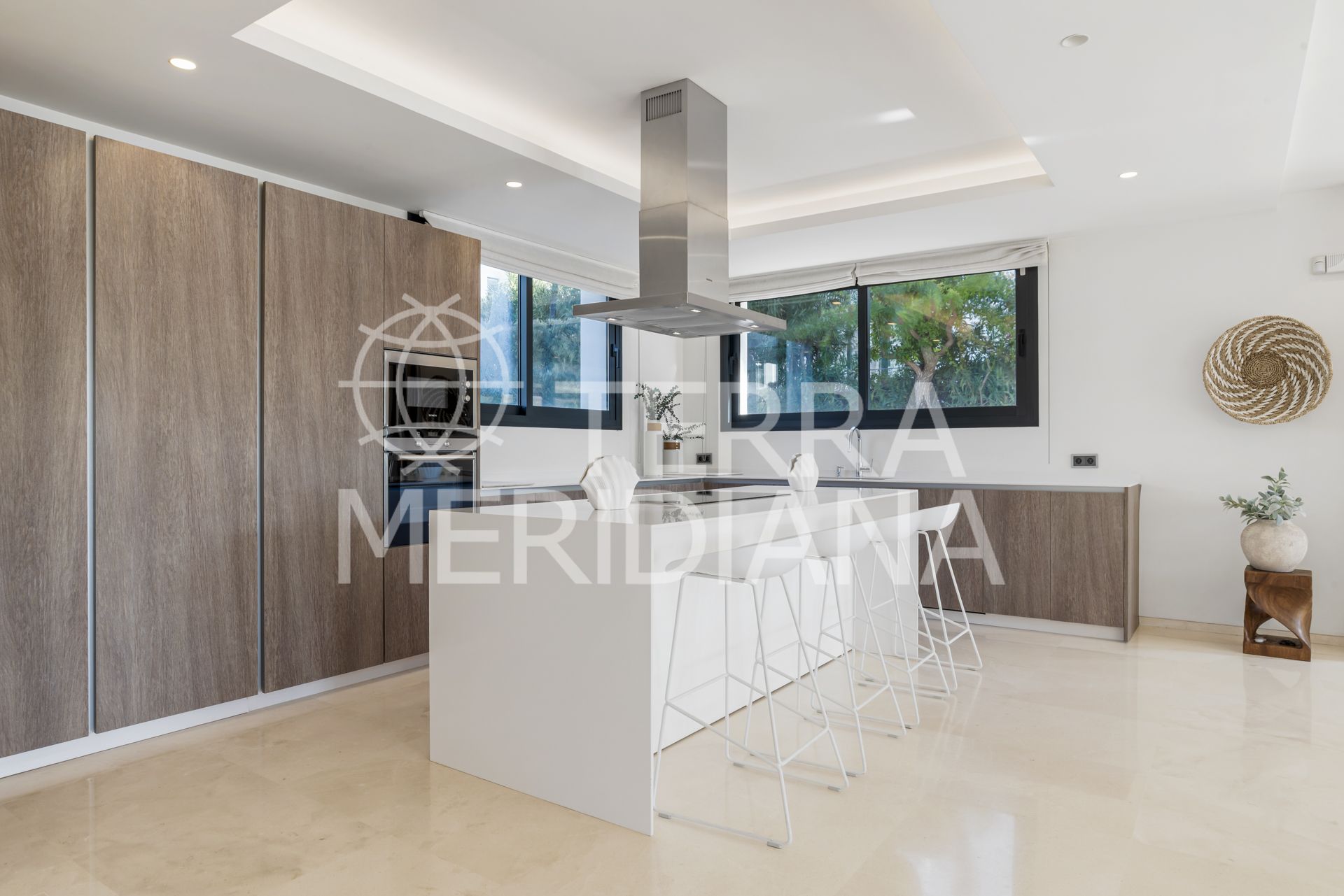 Villa in Los Olivos, Marbella