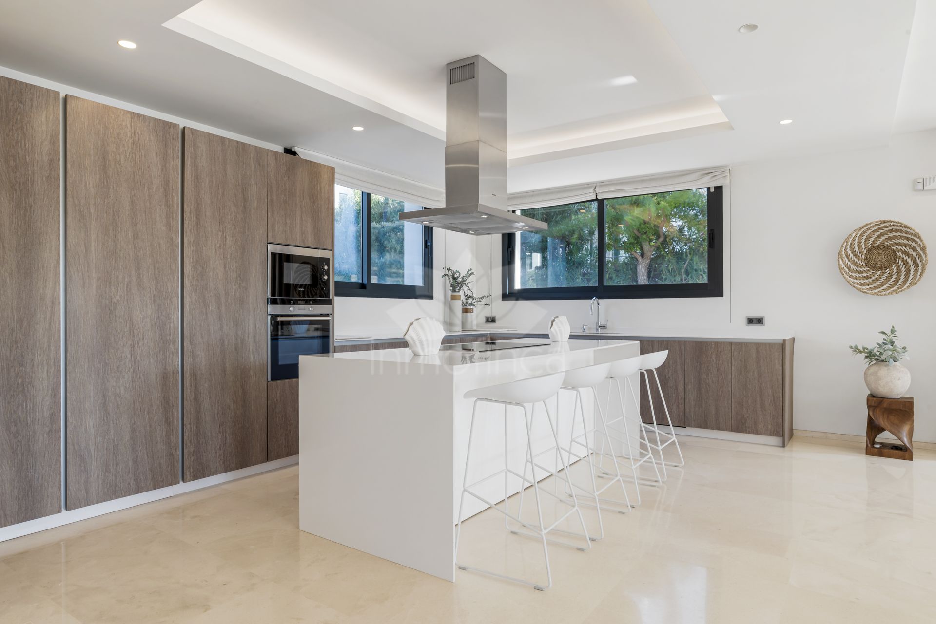 Villa in Los Olivos, Marbella