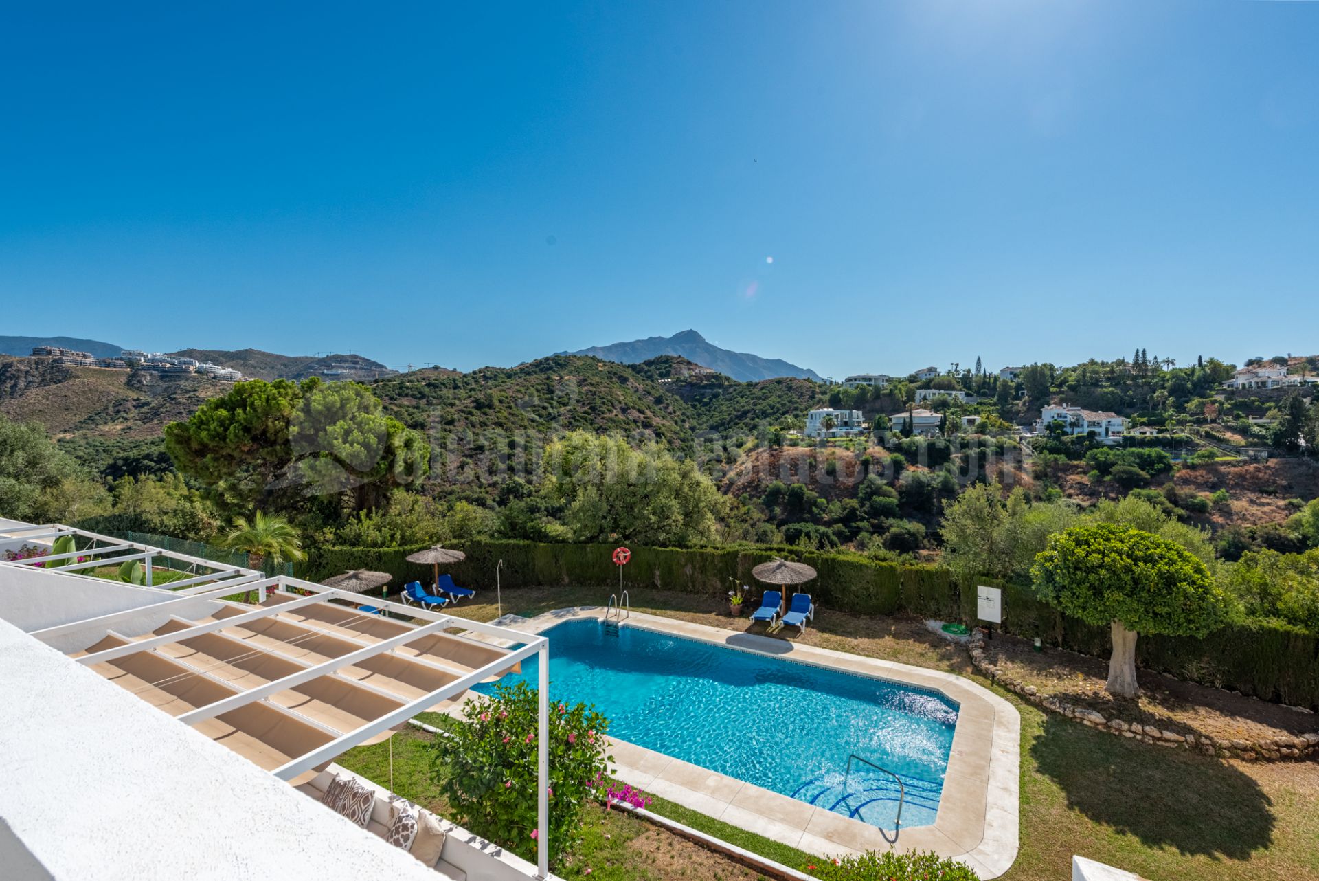 Apartment in El Mirador, Marbella