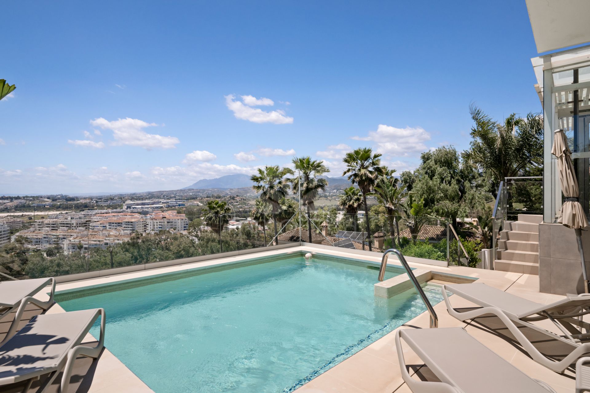Villa in Nueva Andalucia, Marbella