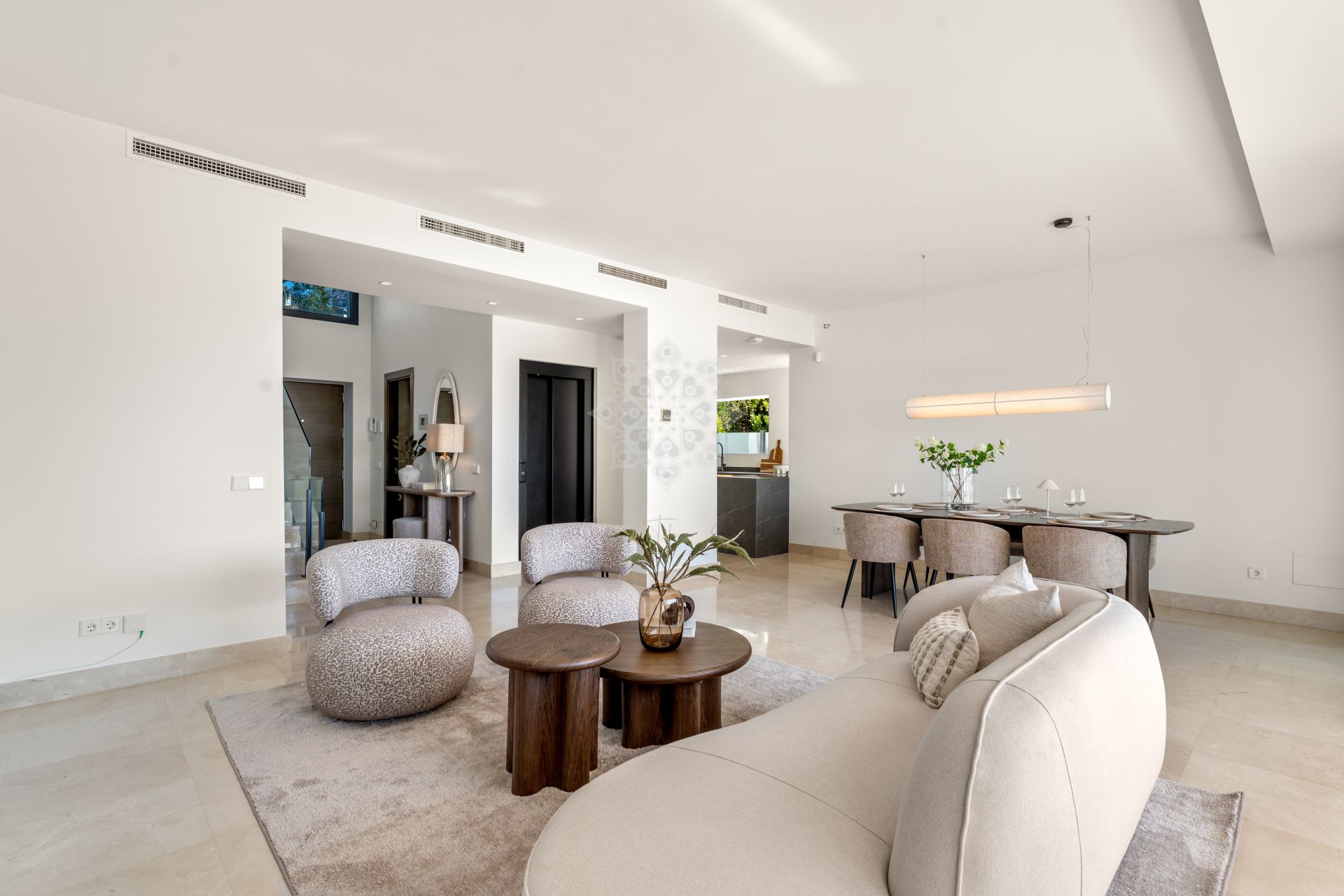 Villa in Atalaya Fairways, Benahavis