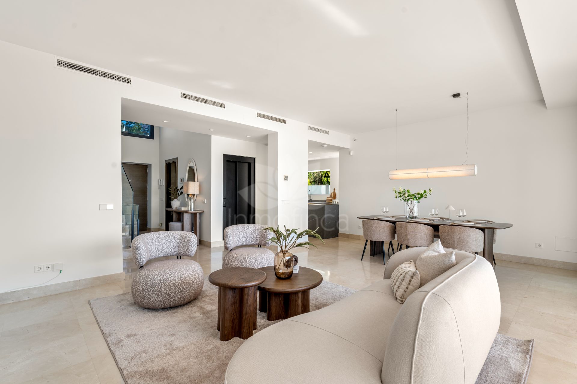 Villa in Atalaya Fairways, Benahavis