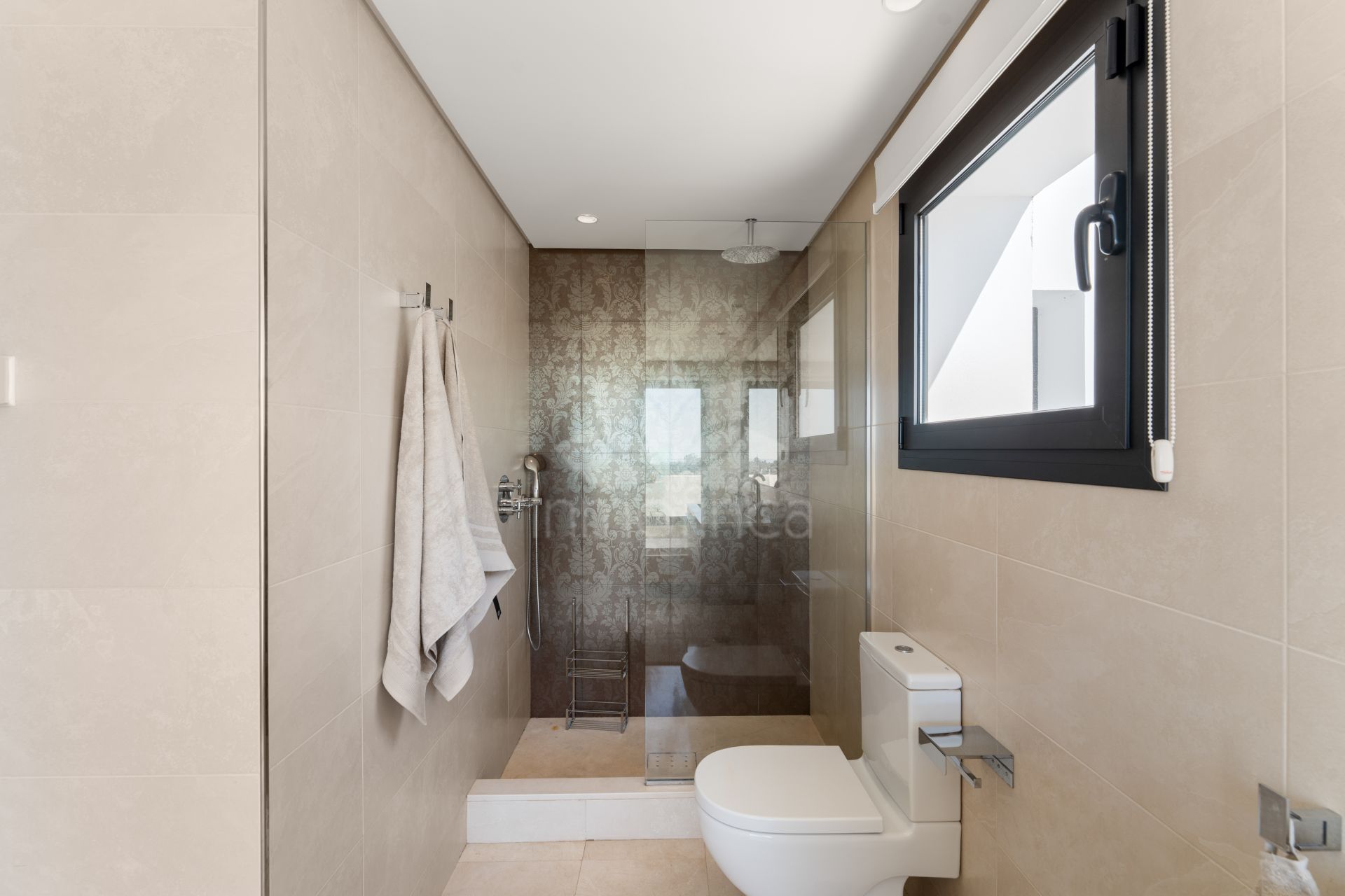 Villa in Atalaya Fairways, Benahavis