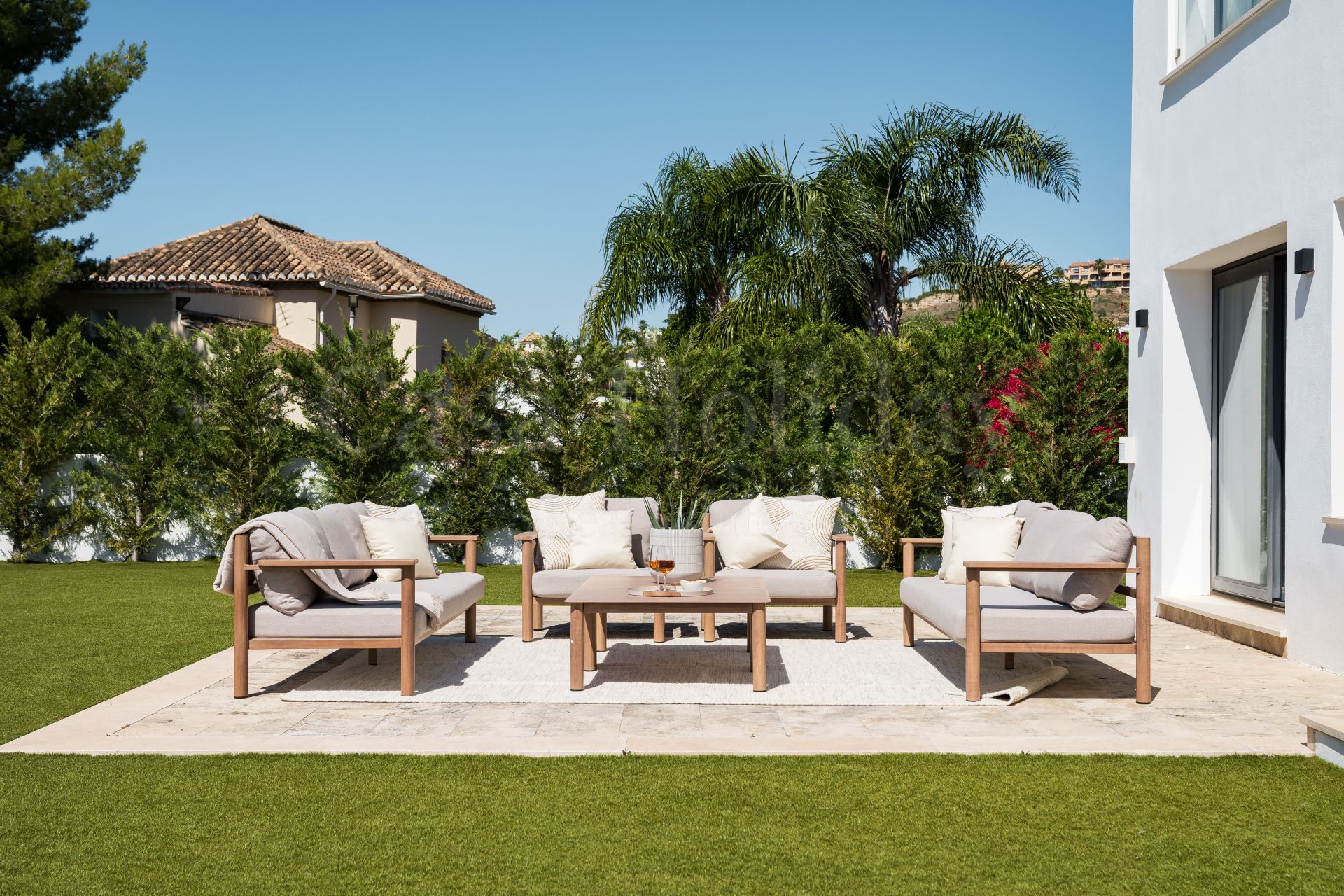 Villa en Atalaya Fairways, Benahavis