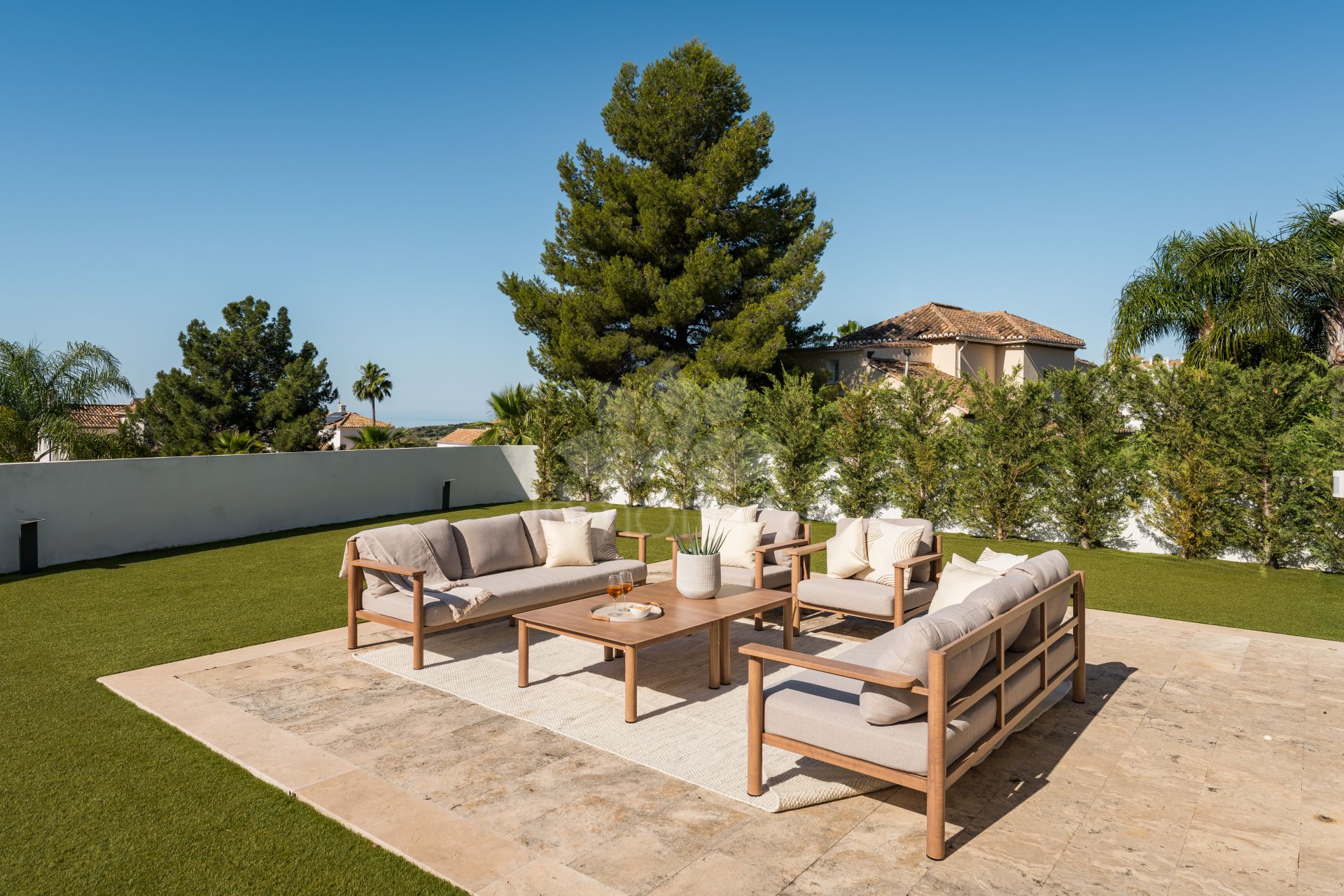 Villa in Atalaya Fairways, Benahavis