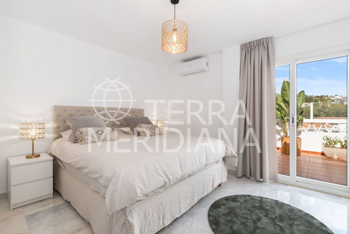 Penthouse in Nueva Andalucia, Marbella