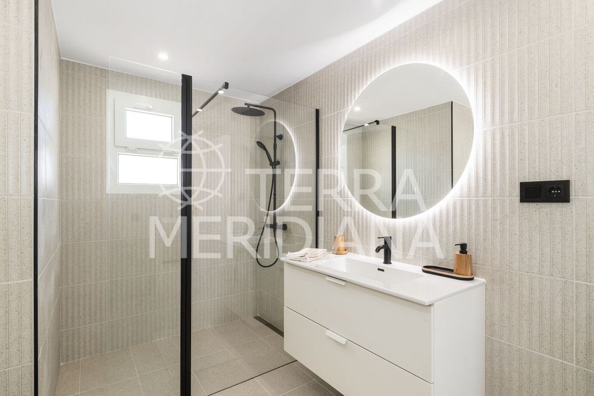 Penthouse in Nueva Andalucia, Marbella