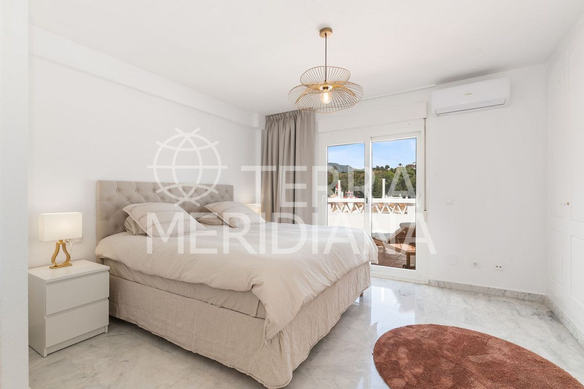 Penthouse in Nueva Andalucia, Marbella