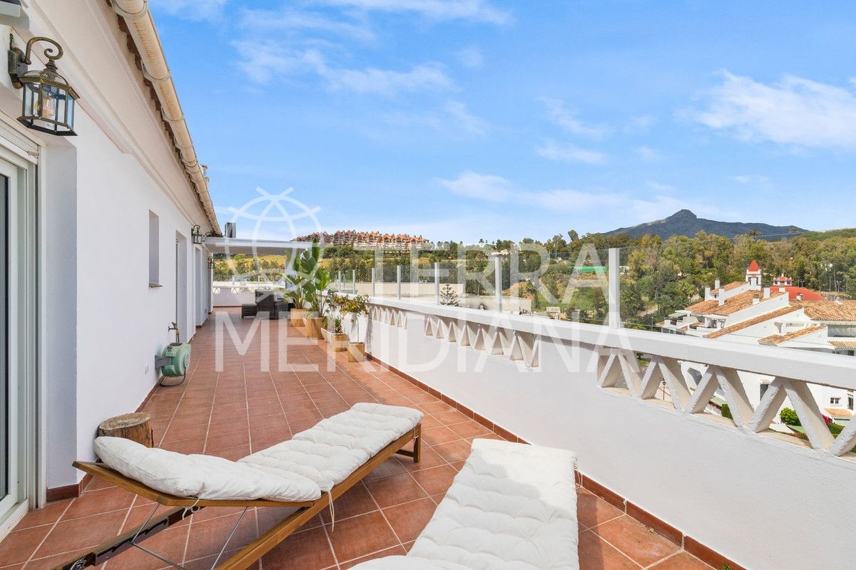 Penthouse in Nueva Andalucia, Marbella