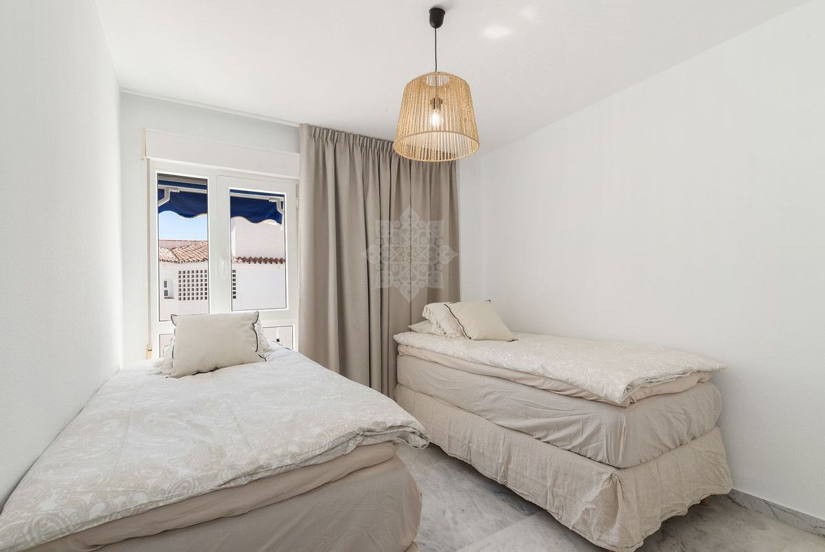 Penthouse w Nueva Andalucia, Marbella