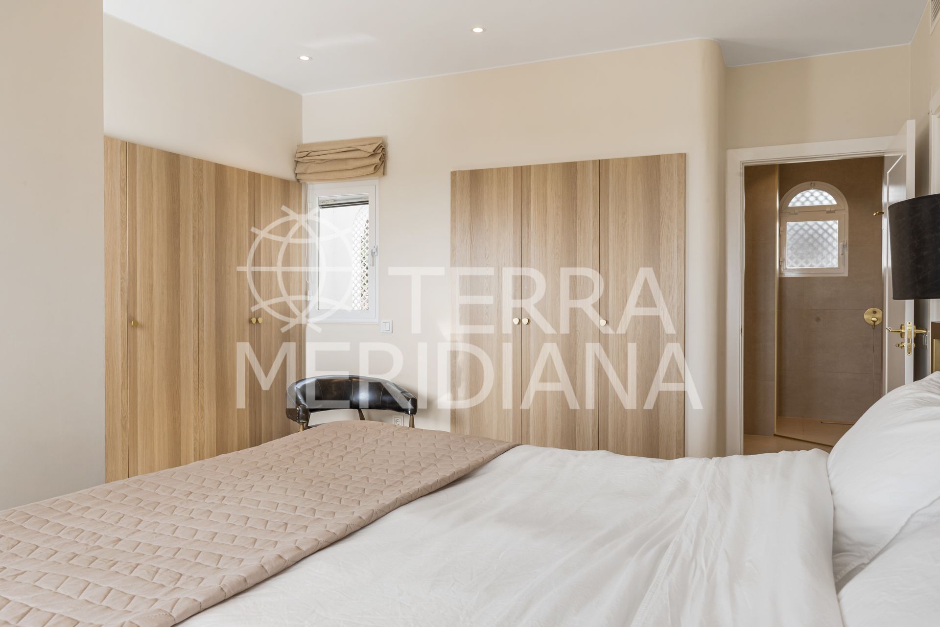 Duplex Penthouse in Marbella Golden Mile, Marbella