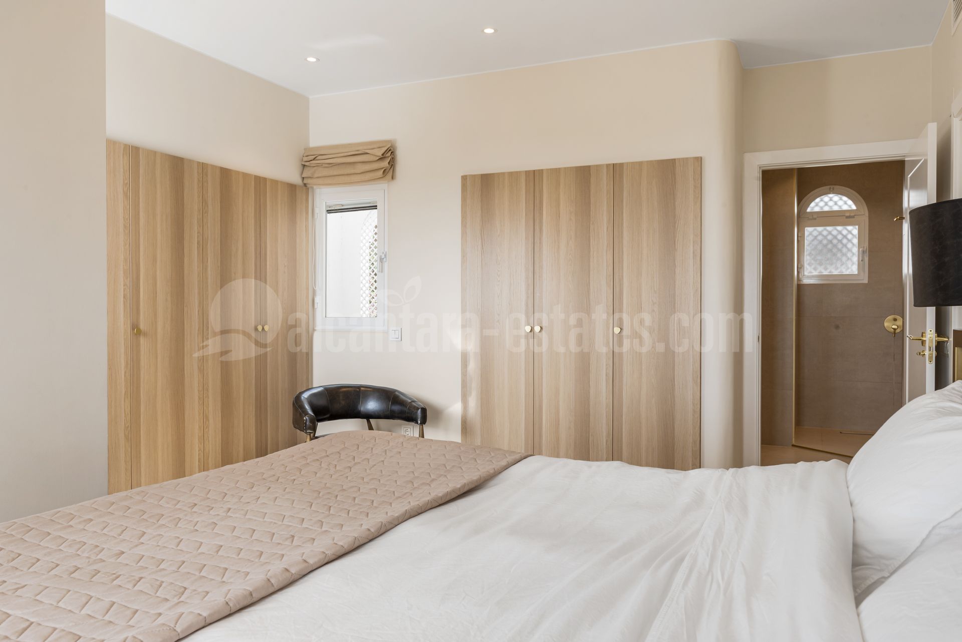 Duplex Penthouse in Marbella Golden Mile, Marbella