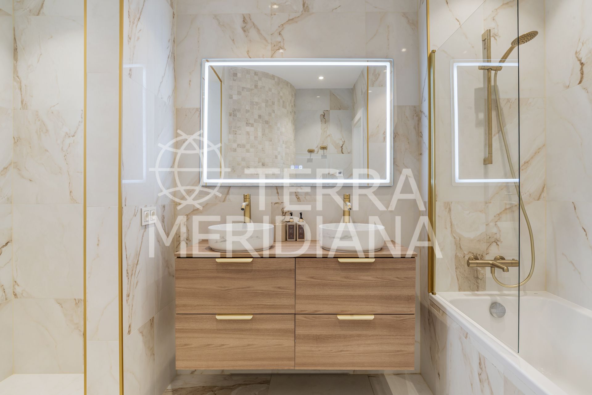 Duplex Penthouse in Marbella Golden Mile, Marbella