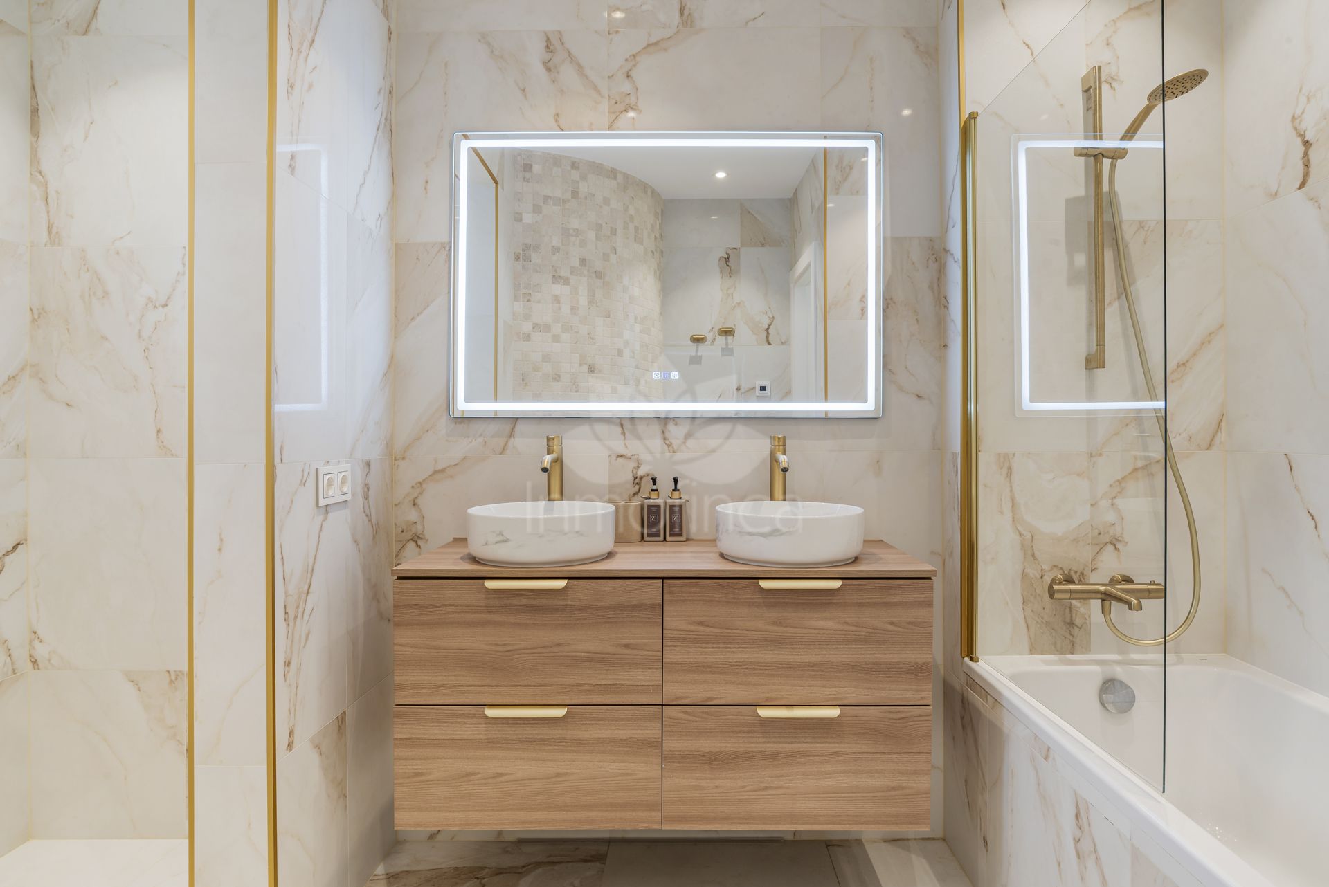 Duplex Penthouse in Marbella Golden Mile, Marbella