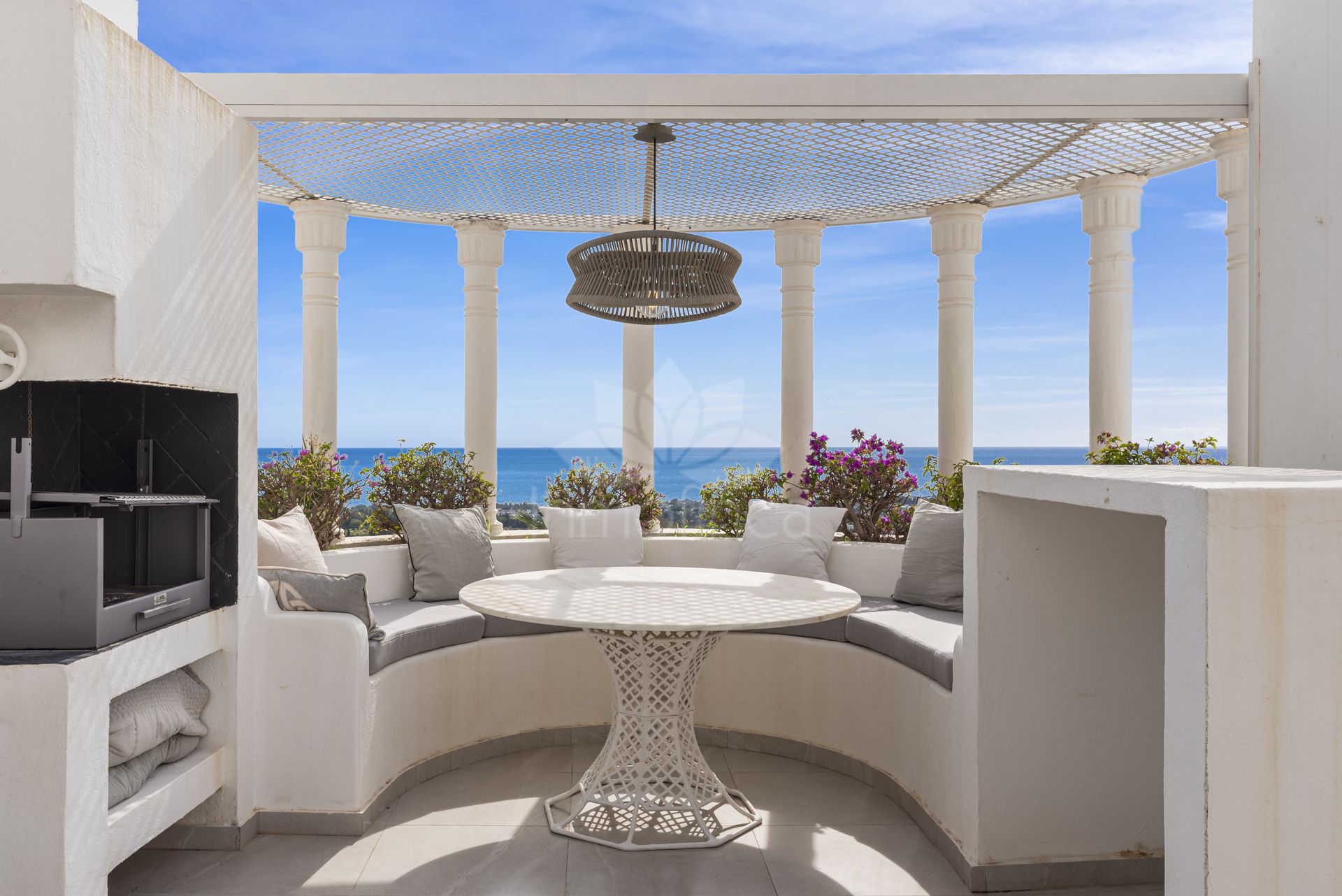 Duplex Penthouse in Marbella Golden Mile, Marbella