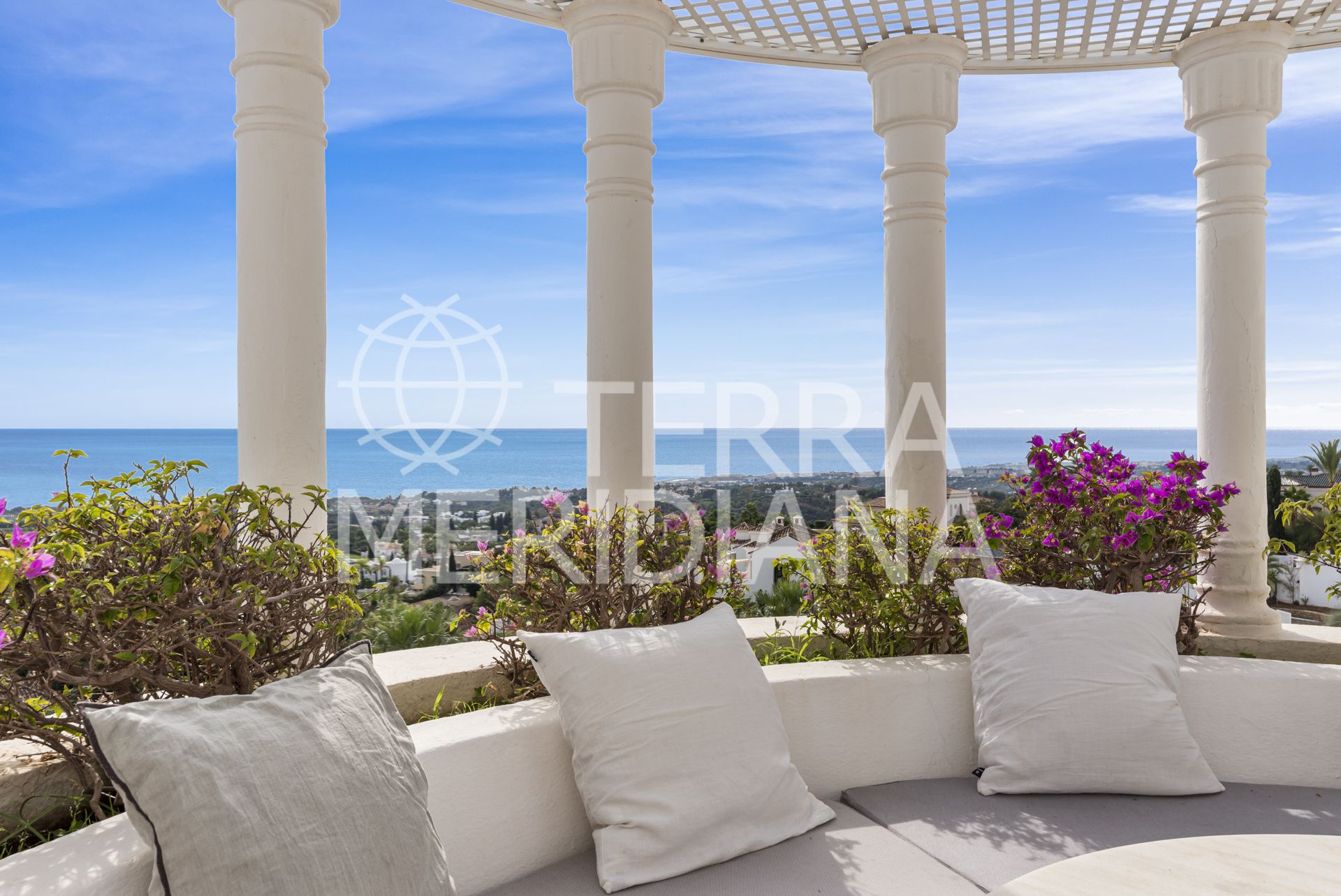 Duplex Penthouse in Marbella Golden Mile, Marbella