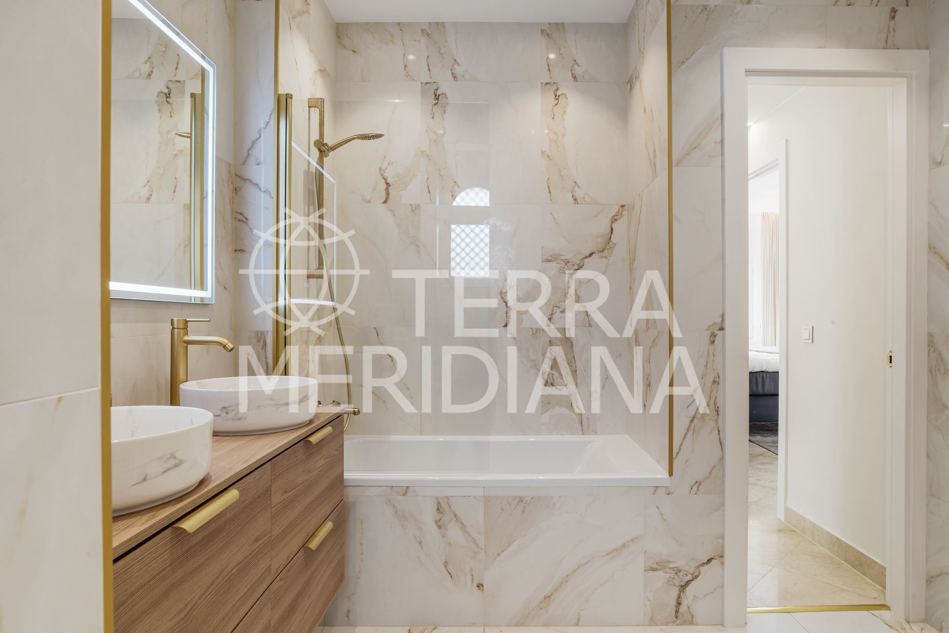 Duplex Penthouse in Marbella Golden Mile, Marbella