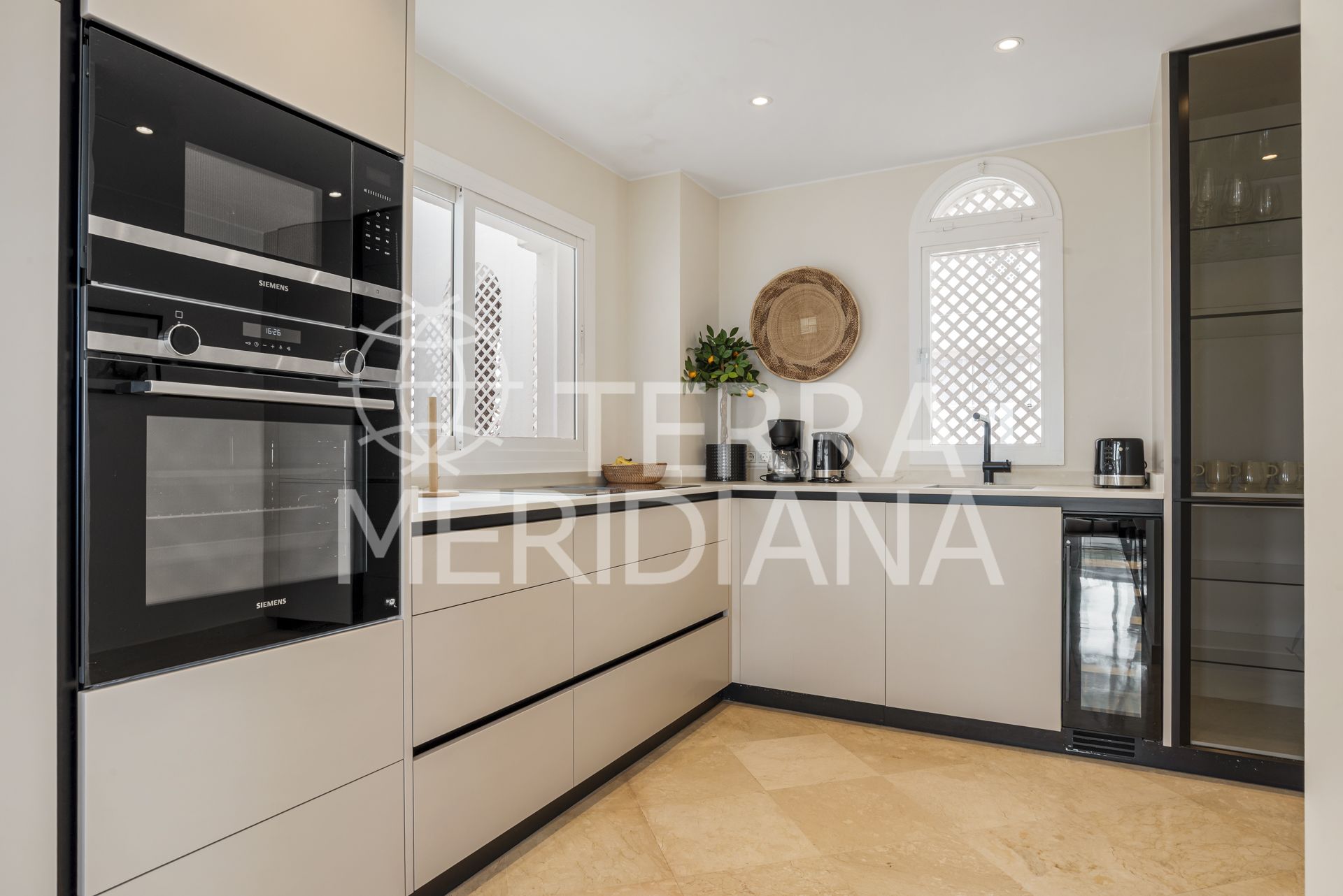 Duplex Penthouse in Marbella Golden Mile, Marbella