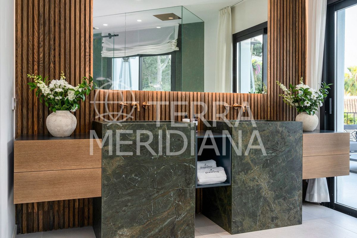 Villa in Nueva Andalucia, Marbella