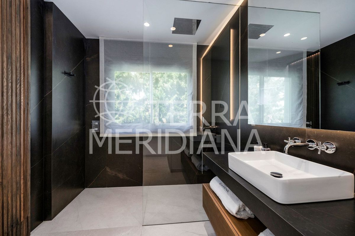 Villa in Nueva Andalucia, Marbella