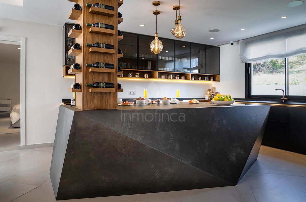 Villa in Nueva Andalucia, Marbella