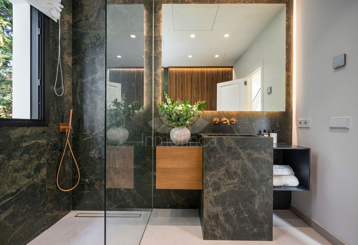 Villa in Nueva Andalucia, Marbella