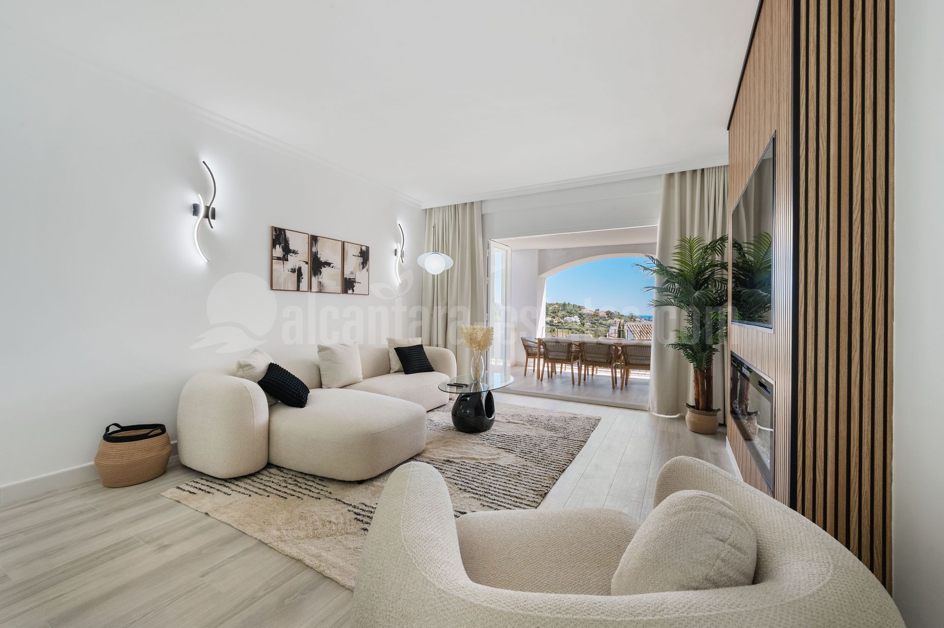 Apartamento en Altos de La Quinta, Benahavis