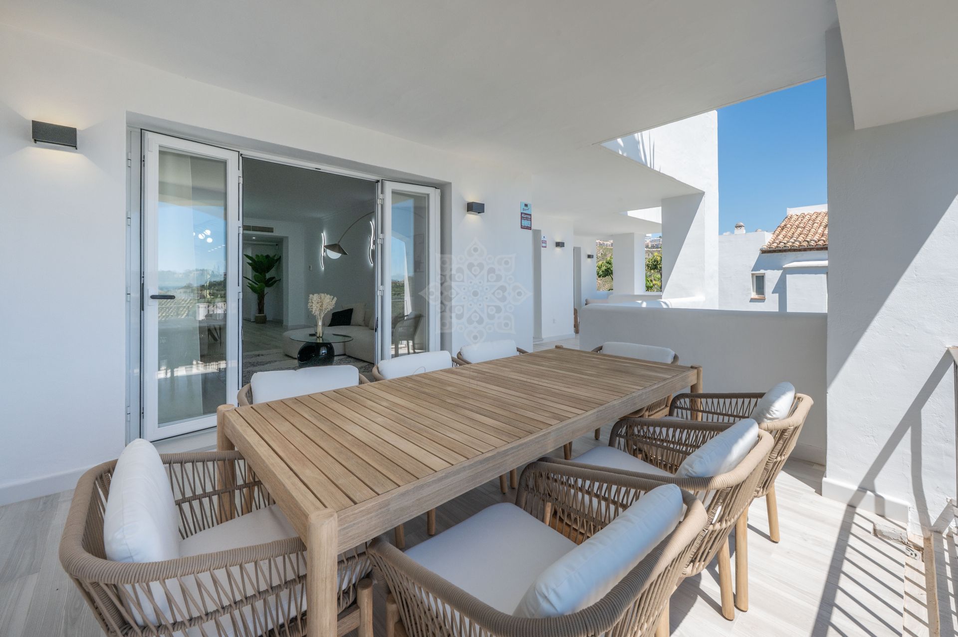 Apartment in Altos de La Quinta, Benahavis