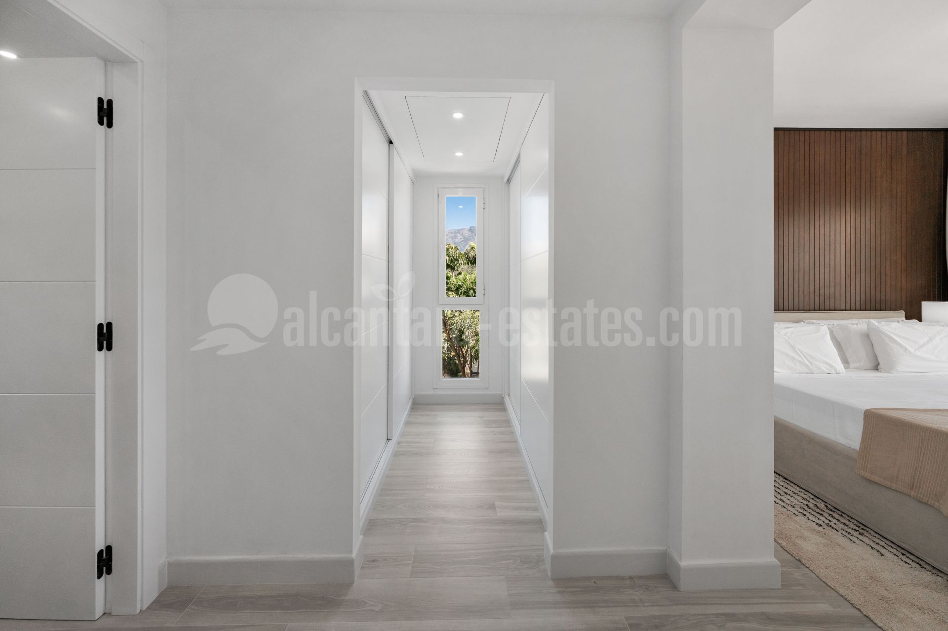 Apartamento en Altos de La Quinta, Benahavis