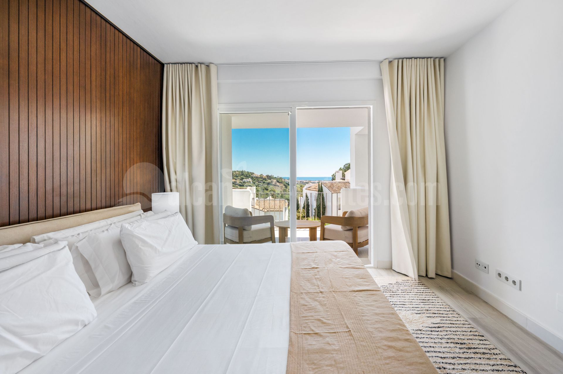 Apartamento en Altos de La Quinta, Benahavis