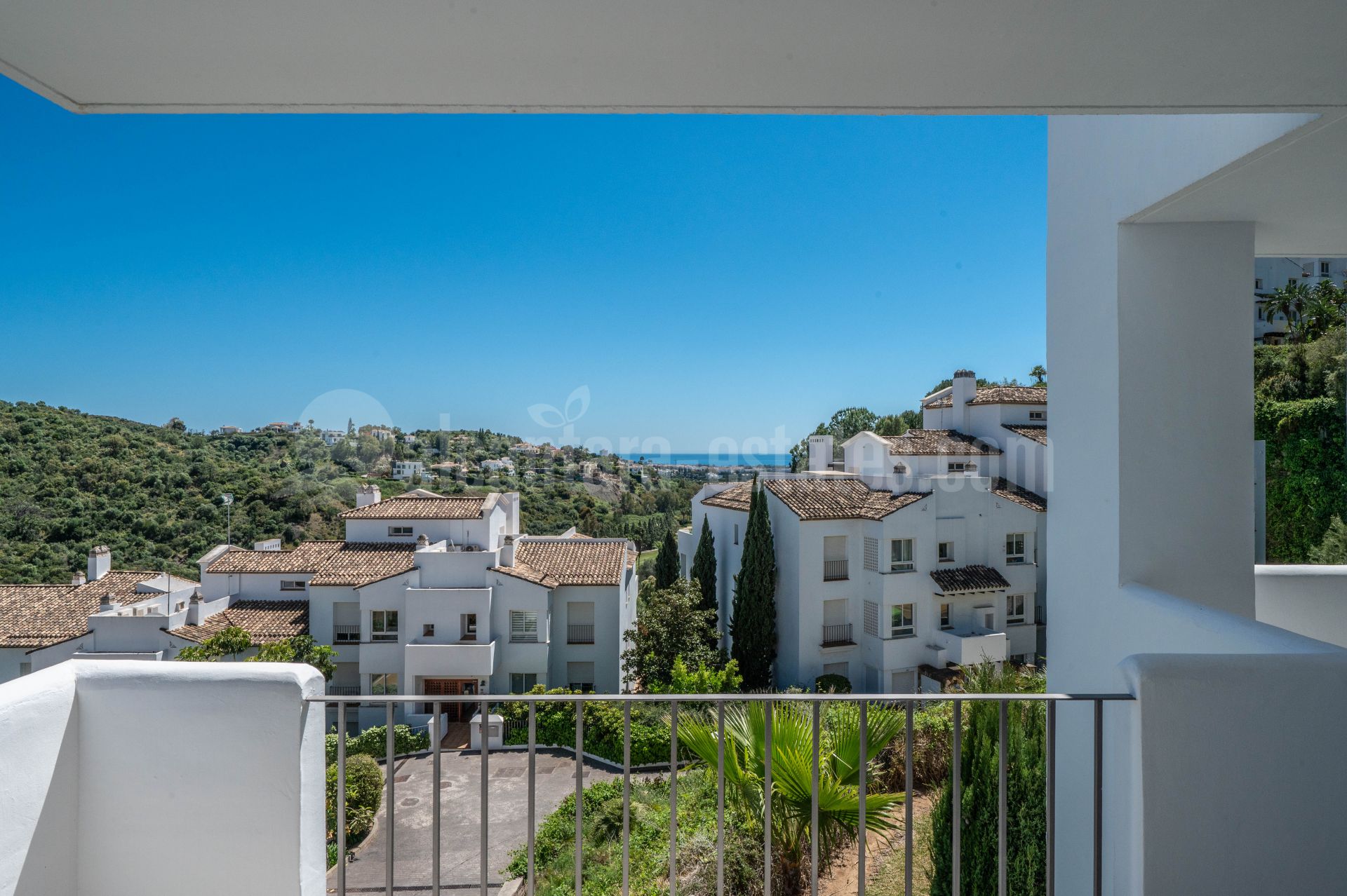 Apartamento en Altos de La Quinta, Benahavis