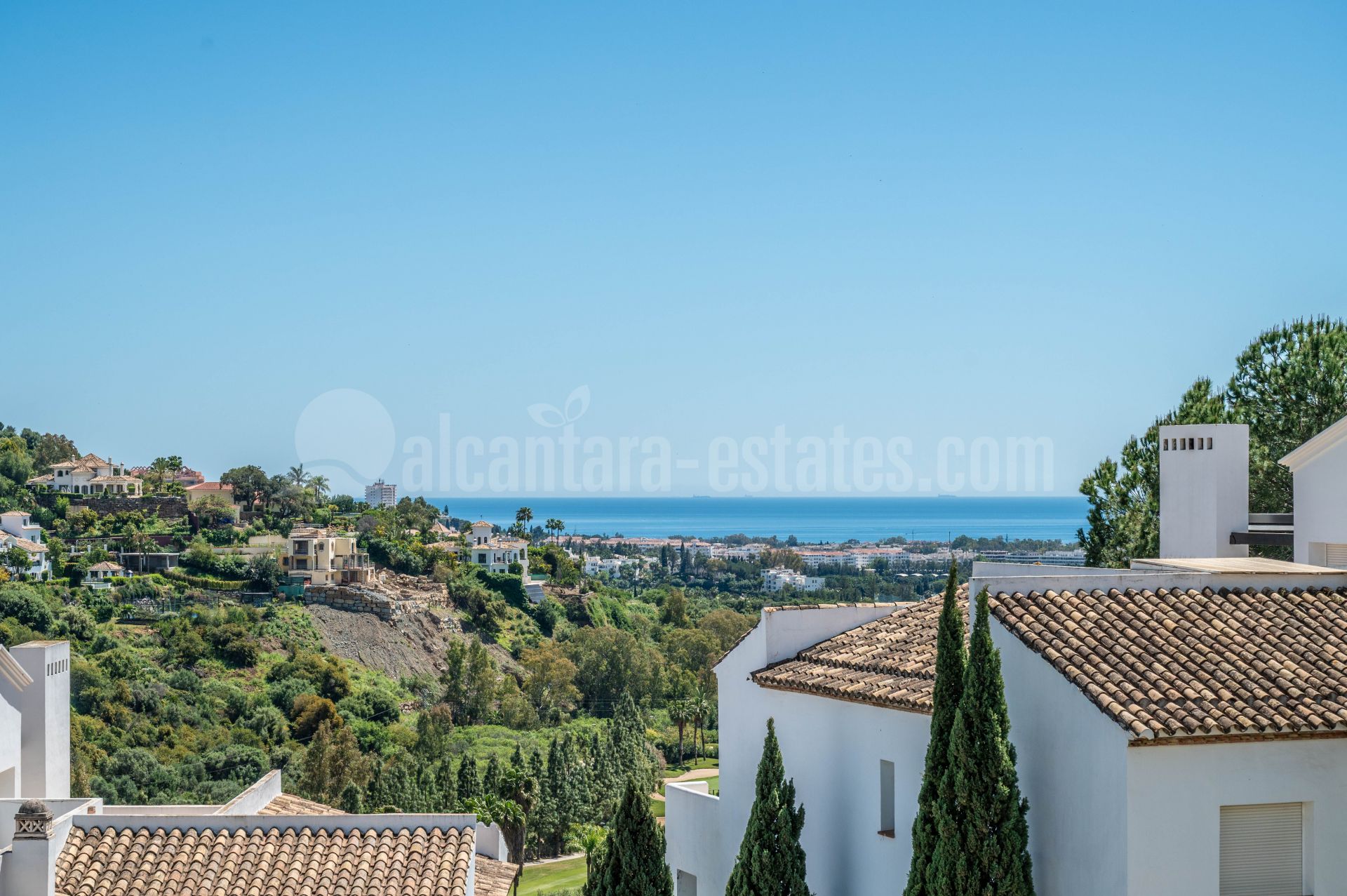 Apartamento en Altos de La Quinta, Benahavis