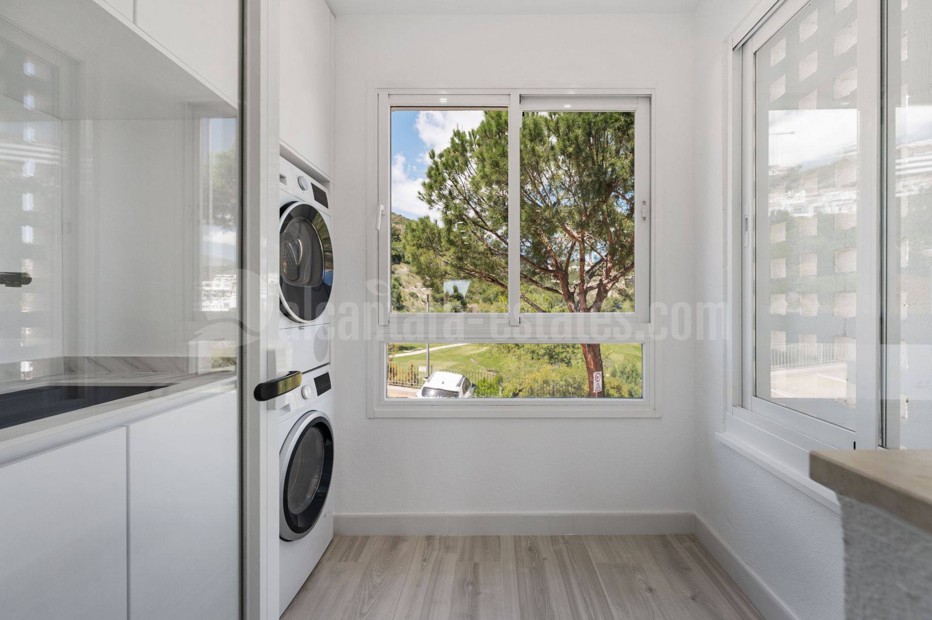 Apartamento en Altos de La Quinta, Benahavis