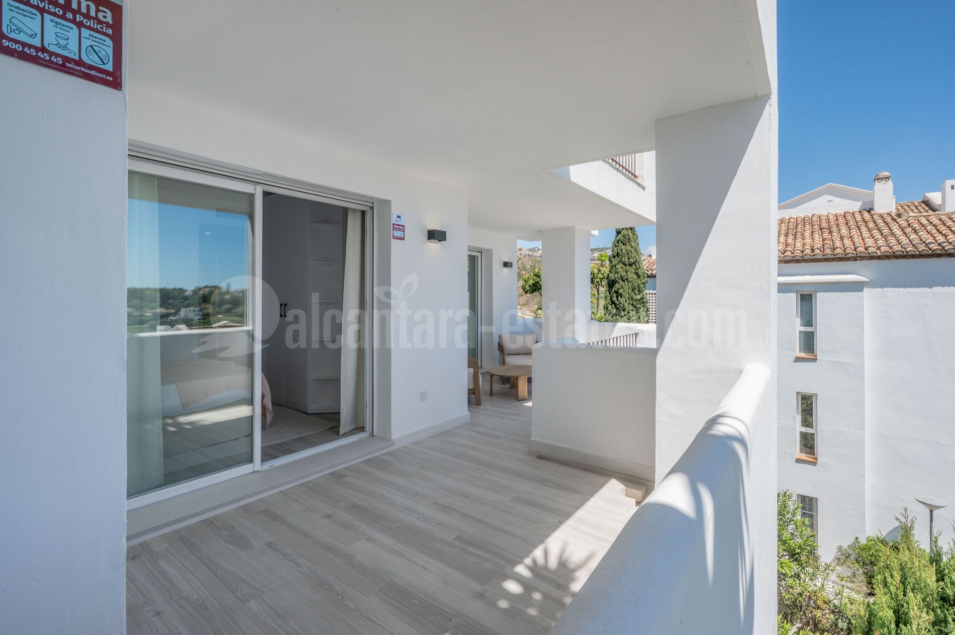 Apartamento en Altos de La Quinta, Benahavis
