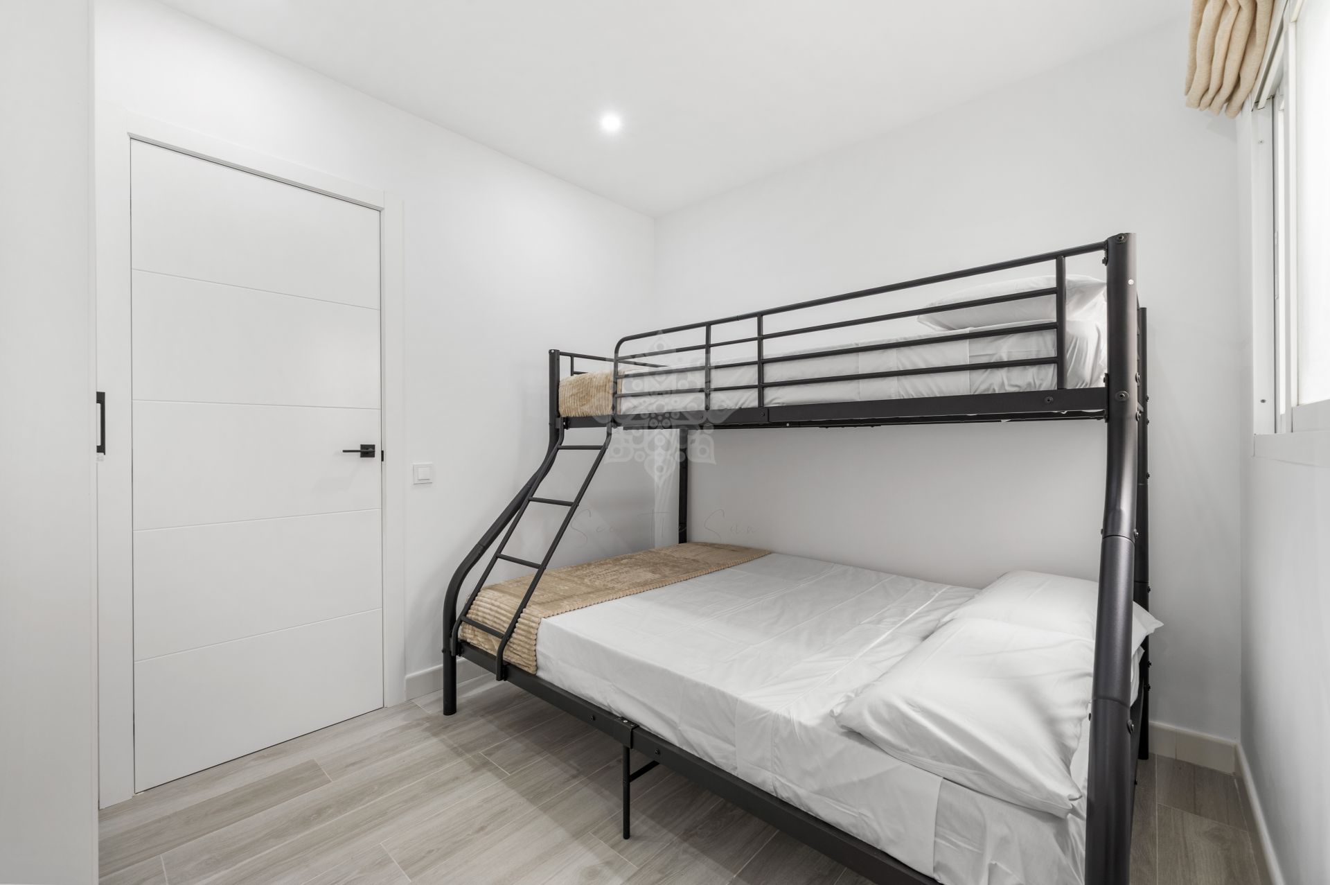 Apartment in Puerto Golf, Marbella