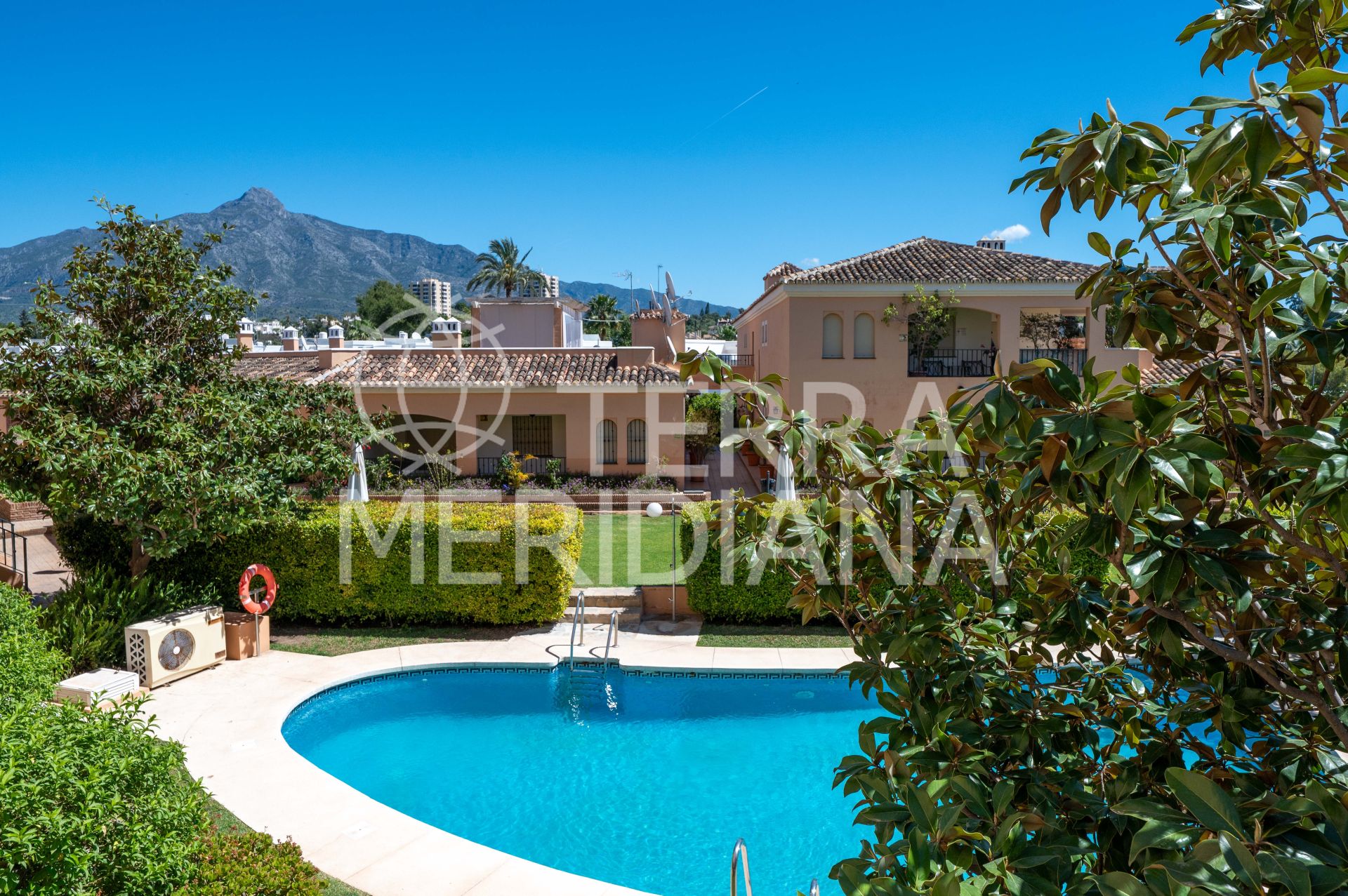Apartment in Puerto Golf, Marbella